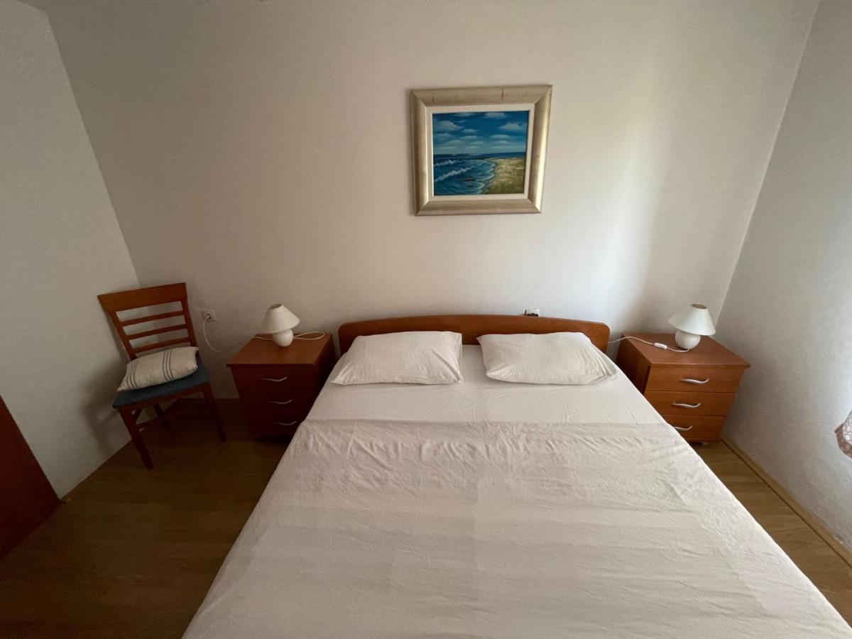 Holiday Home Noeli & Diego Karlobag Luaran gambar
